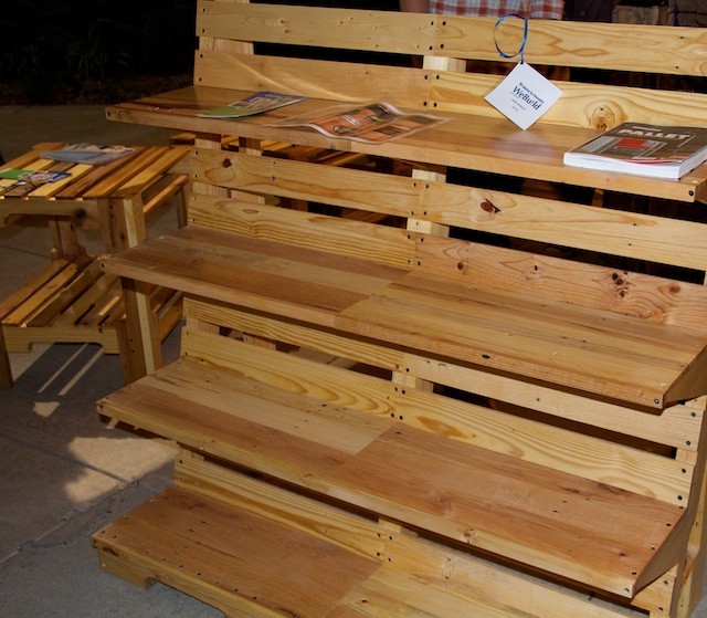 Pallet Fest shelves Oct 2014